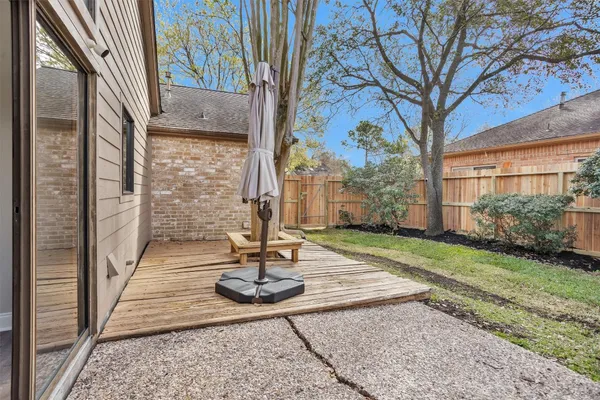 $425,000 | 2230 Foreland Drive, Houston, TX 77077