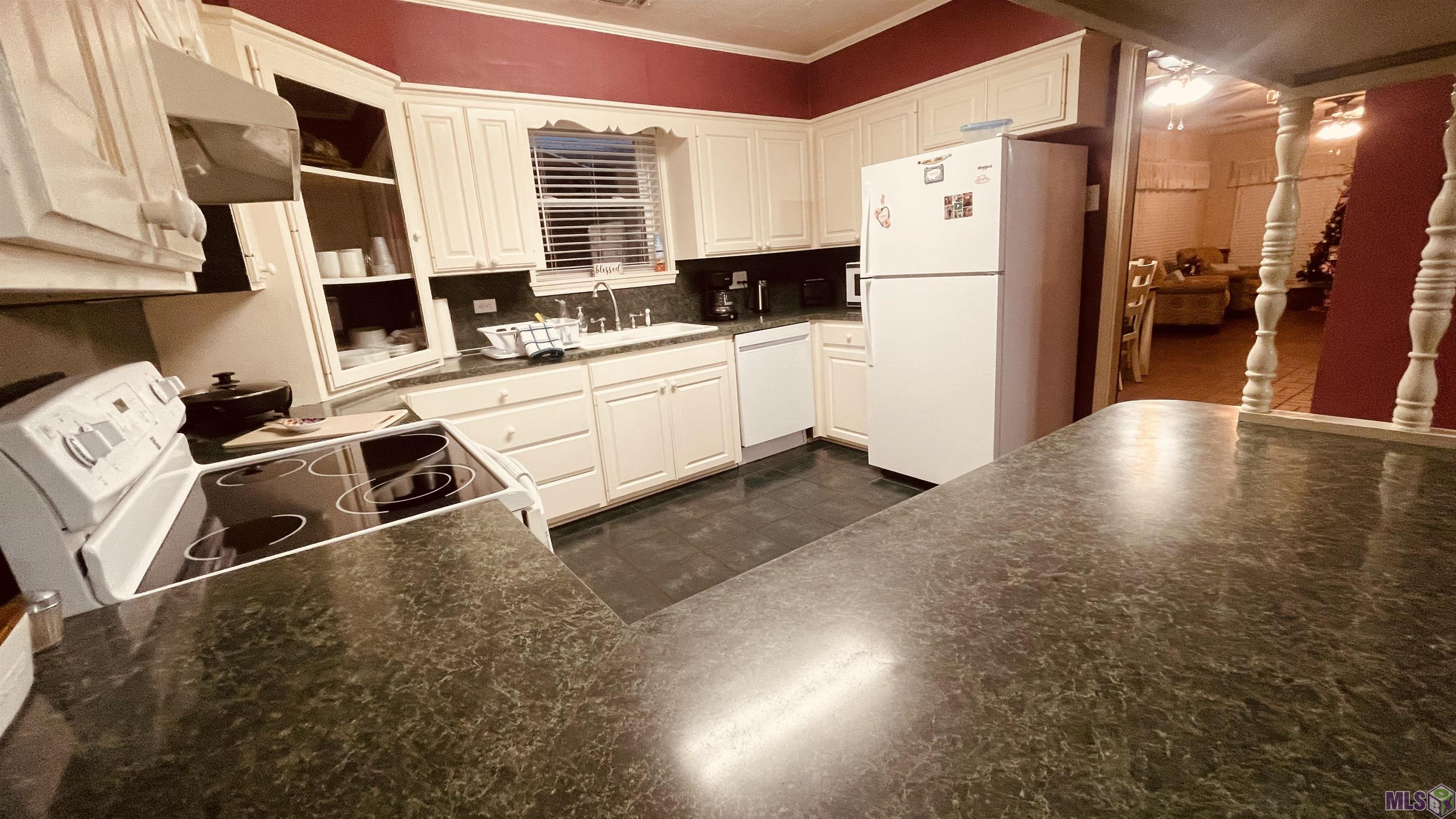 10731 Glen Watts Road Baton Rouge, LA 70818 - Photo 3 of 27