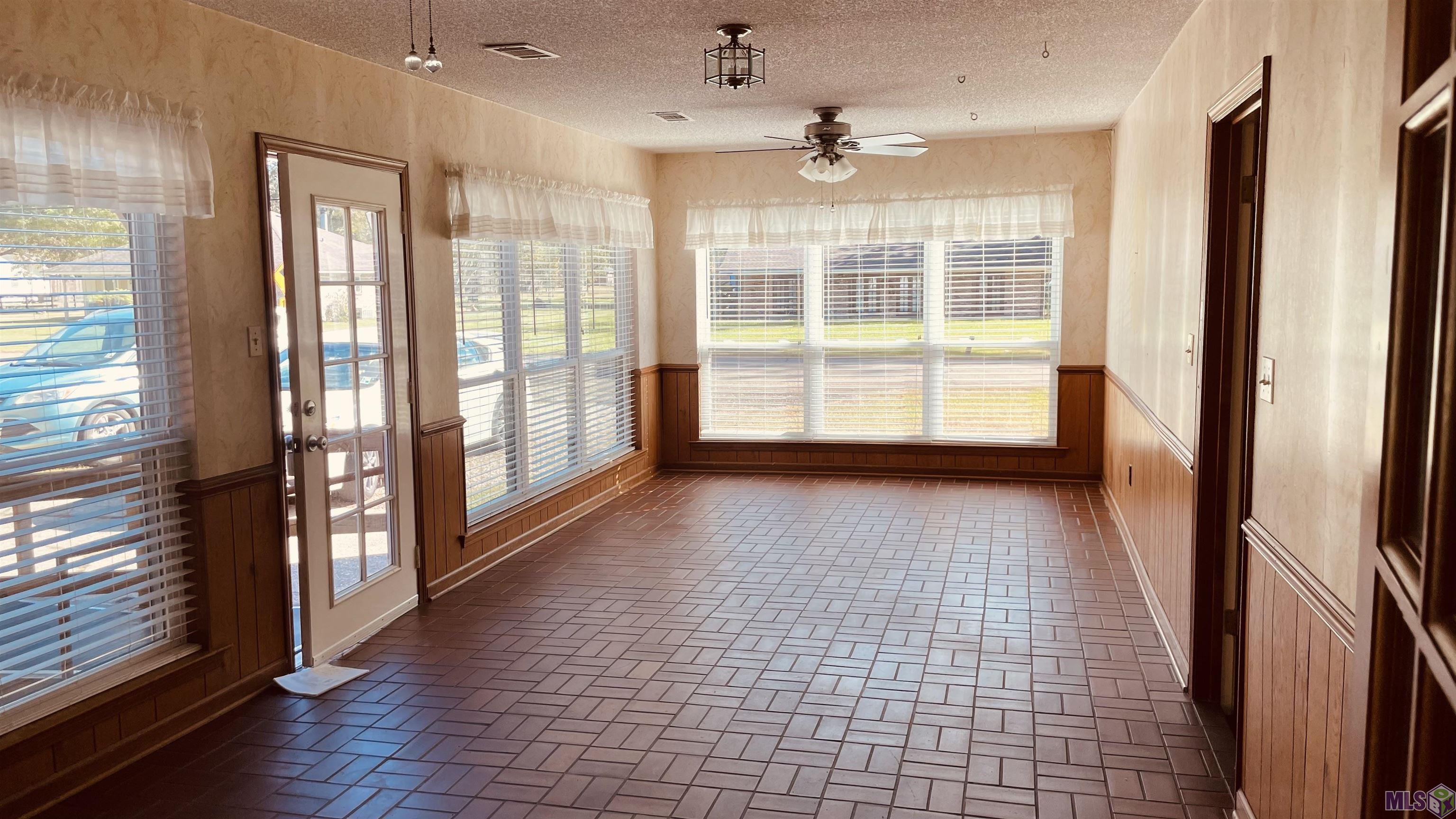 10731 Glen Watts Road Baton Rouge, LA 70818 - Photo 4 of 27