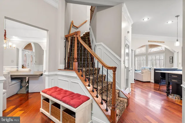 $1,799,000 | 16503 Loneoak Place, Hamilton, VA 20158