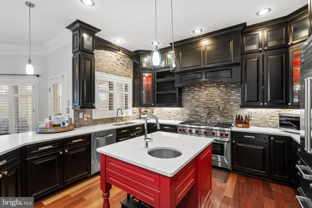 $1,799,000 | 16503 Loneoak Place, Hamilton, VA 20158