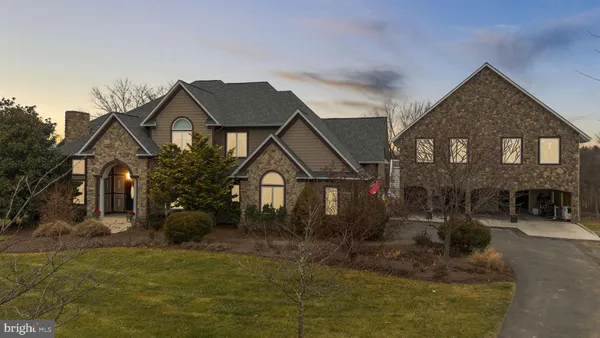 $1,499,000 | 16503 Loneoak Place, Hamilton, VA 20158