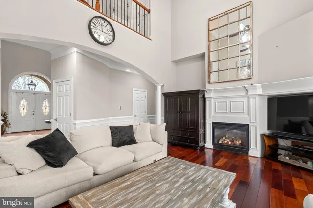 $1,799,000 | 16503 Loneoak Place, Hamilton, VA 20158