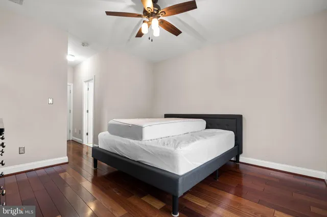 $1,799,000 | 16503 Loneoak Place, Hamilton, VA 20158