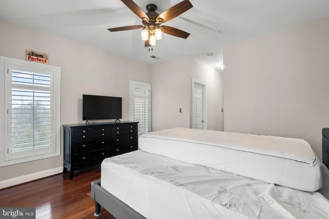 $1,799,000 | 16503 Loneoak Place, Hamilton, VA 20158