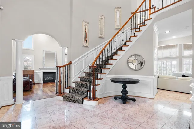 $1,799,000 | 16503 Loneoak Place, Hamilton, VA 20158