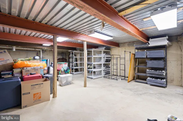 $1,799,000 | 16503 Loneoak Place, Hamilton, VA 20158