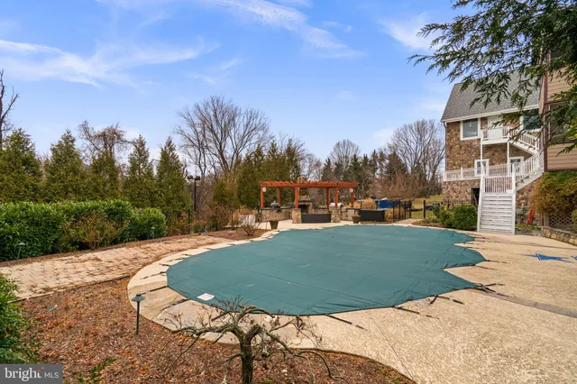 $1,799,000 | 16503 Loneoak Place, Hamilton, VA 20158