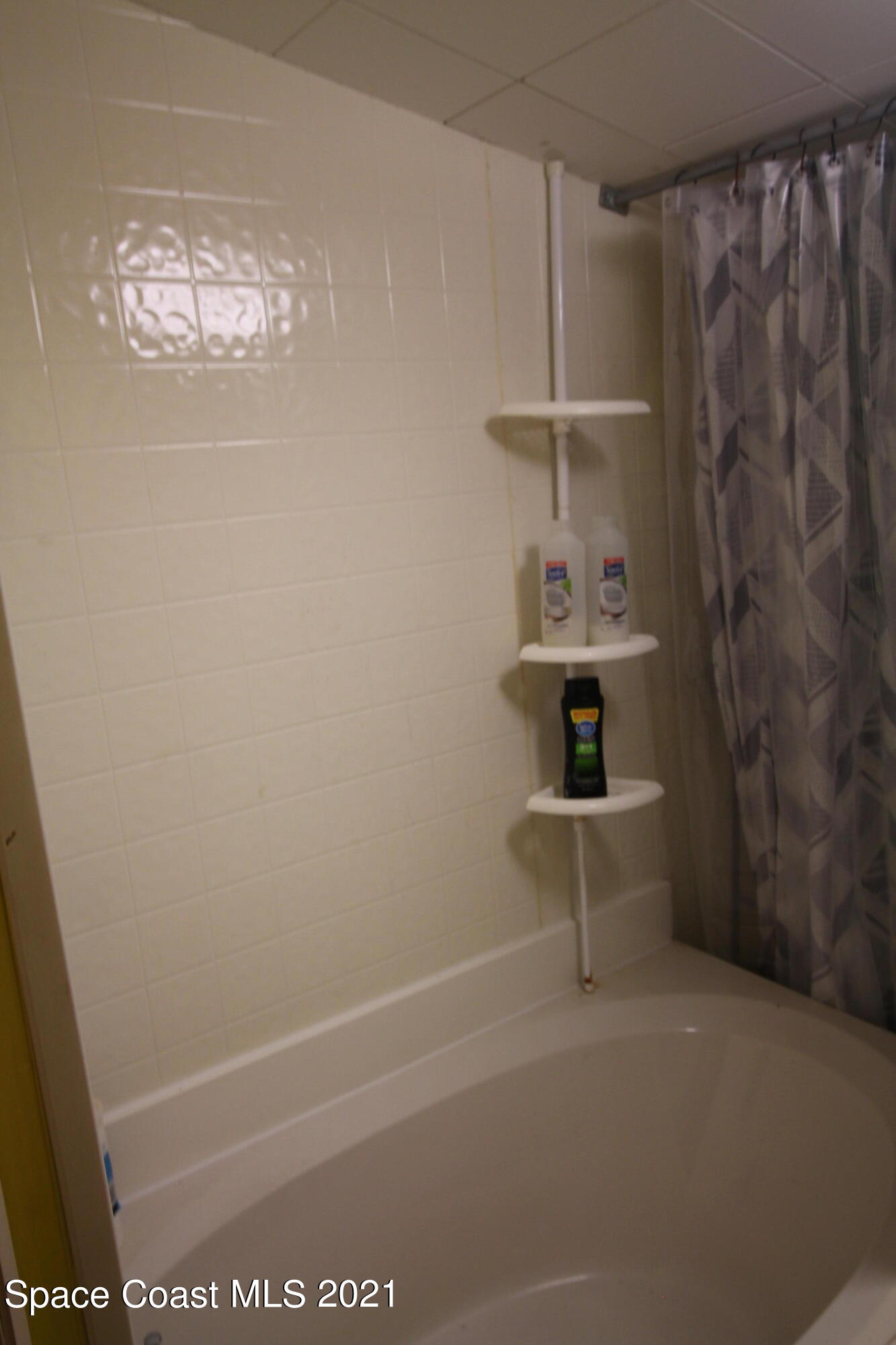 5716 Lake Poinsett Road Cocoa, FL 32926 - Photo 6 of 39 IMG_8195