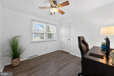 $315,000 | 940 Carter Avenue, Bellmawr, NJ 08031