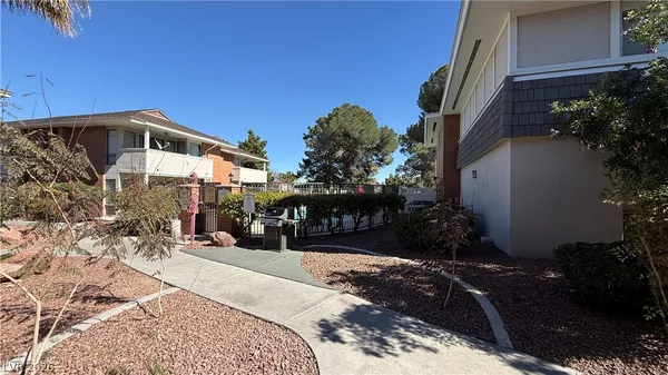 $1,025 | 2822 Loveland Drive, Unit 1406, Las Vegas, NV 89109