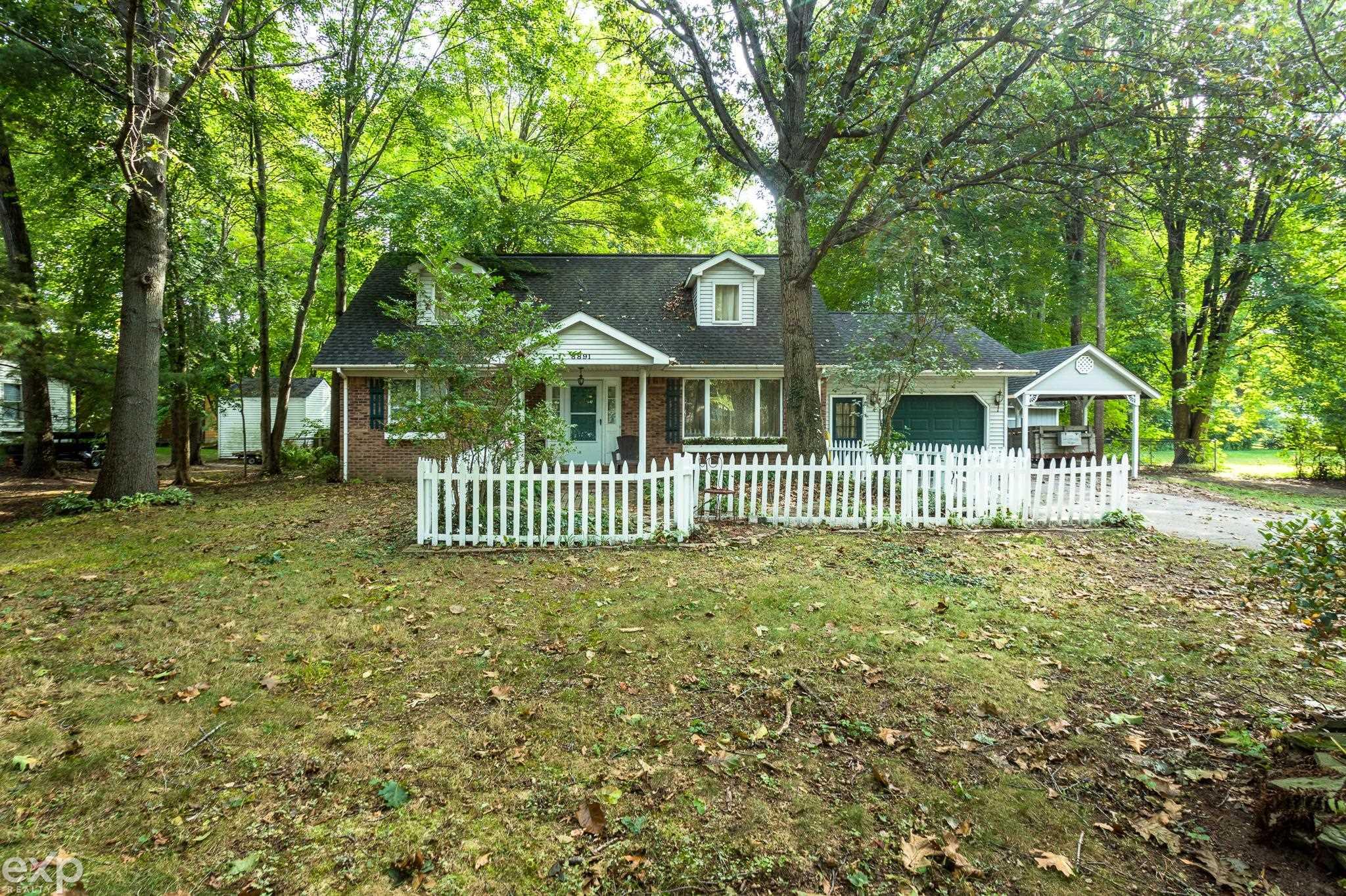 8891 Field Road Algonac, MI 48001 - Photo 3 of 37