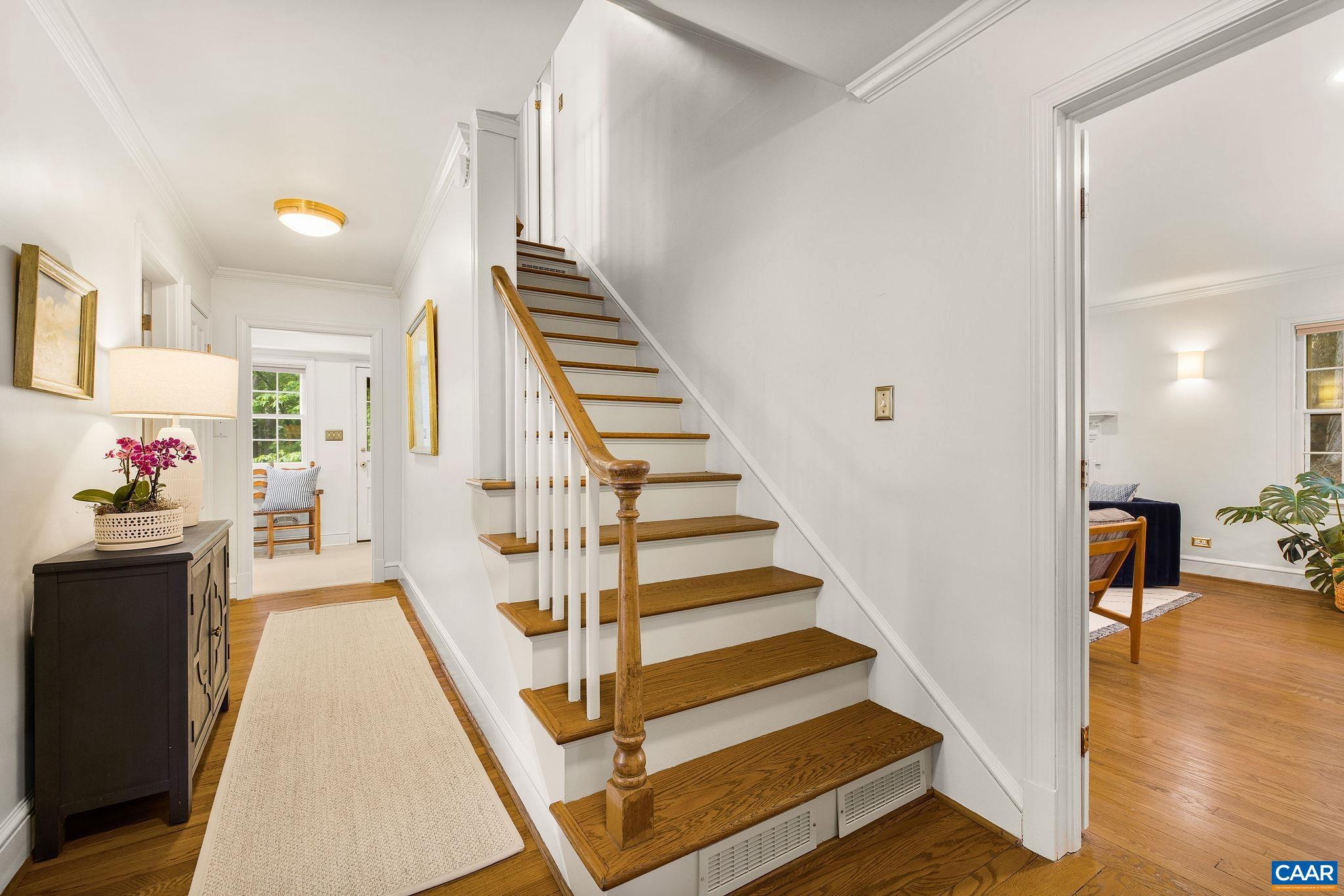 102 Meadowbrook Court Charlottesville, VA 22901 - Photo 4 of 45