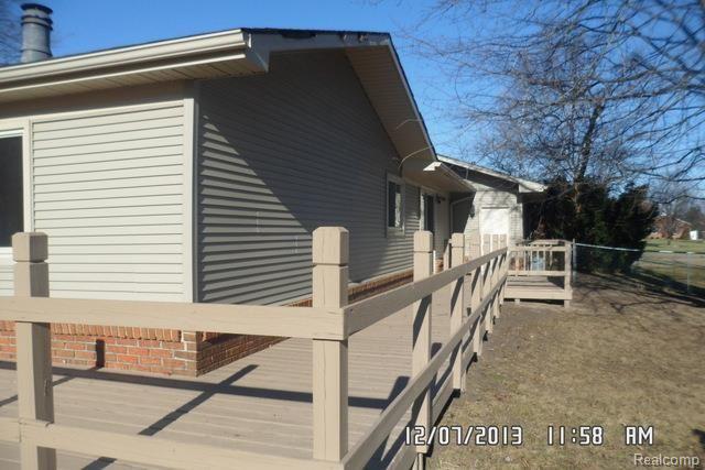 35293 Ash Road New Boston, MI 48164 - Photo 6 of 28 SAM_2866.jpg