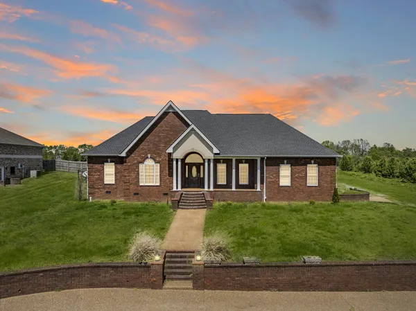 $650,000 | 1815 Hartsville Pike, Gallatin, TN 37066