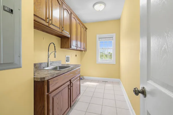 $650,000 | 1815 Hartsville Pike, Gallatin, TN 37066