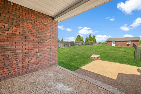 $650,000 | 1815 Hartsville Pike, Gallatin, TN 37066