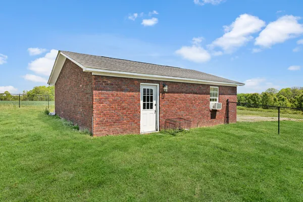 $650,000 | 1815 Hartsville Pike, Gallatin, TN 37066