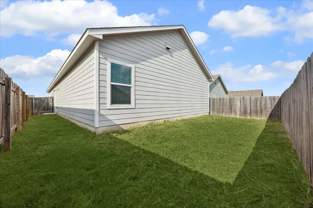 $1,650 | 304 Mica Trail, Maxwell, TX 78656