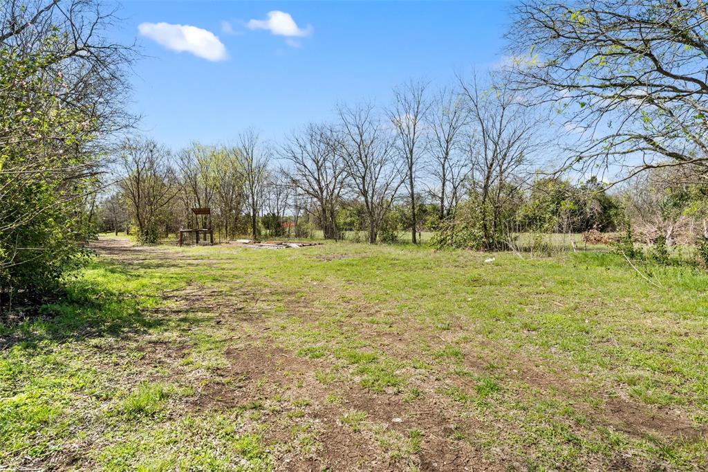 710 South Old Temple Road Lorena, TX 76655 - Photo 18 of 19 View of yard