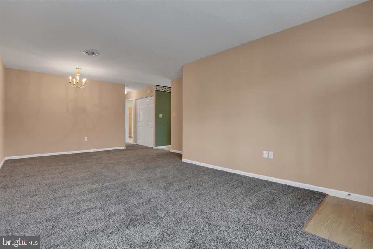 697 Hayley Road York, PA 17404 - Photo 8 of 27 Gallery Image 8