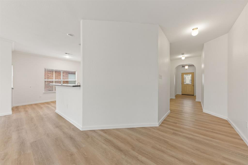 1164 Roping Reins Way Haslet, TX 76052 - Photo 5 of 35