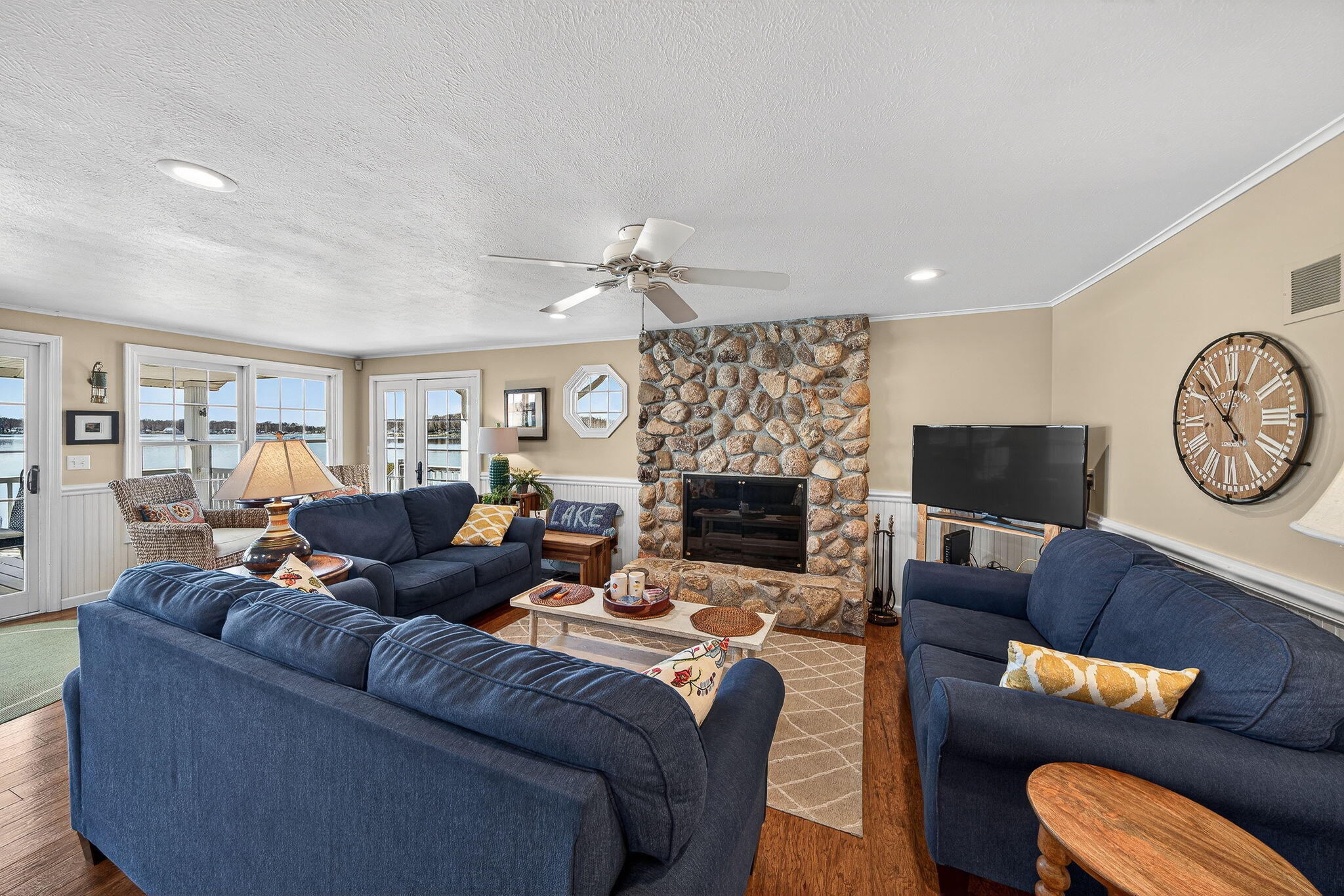 20775 Decatur Street Cassopolis, MI 49031 - Photo 7 of 43 20775 Decatur St-16