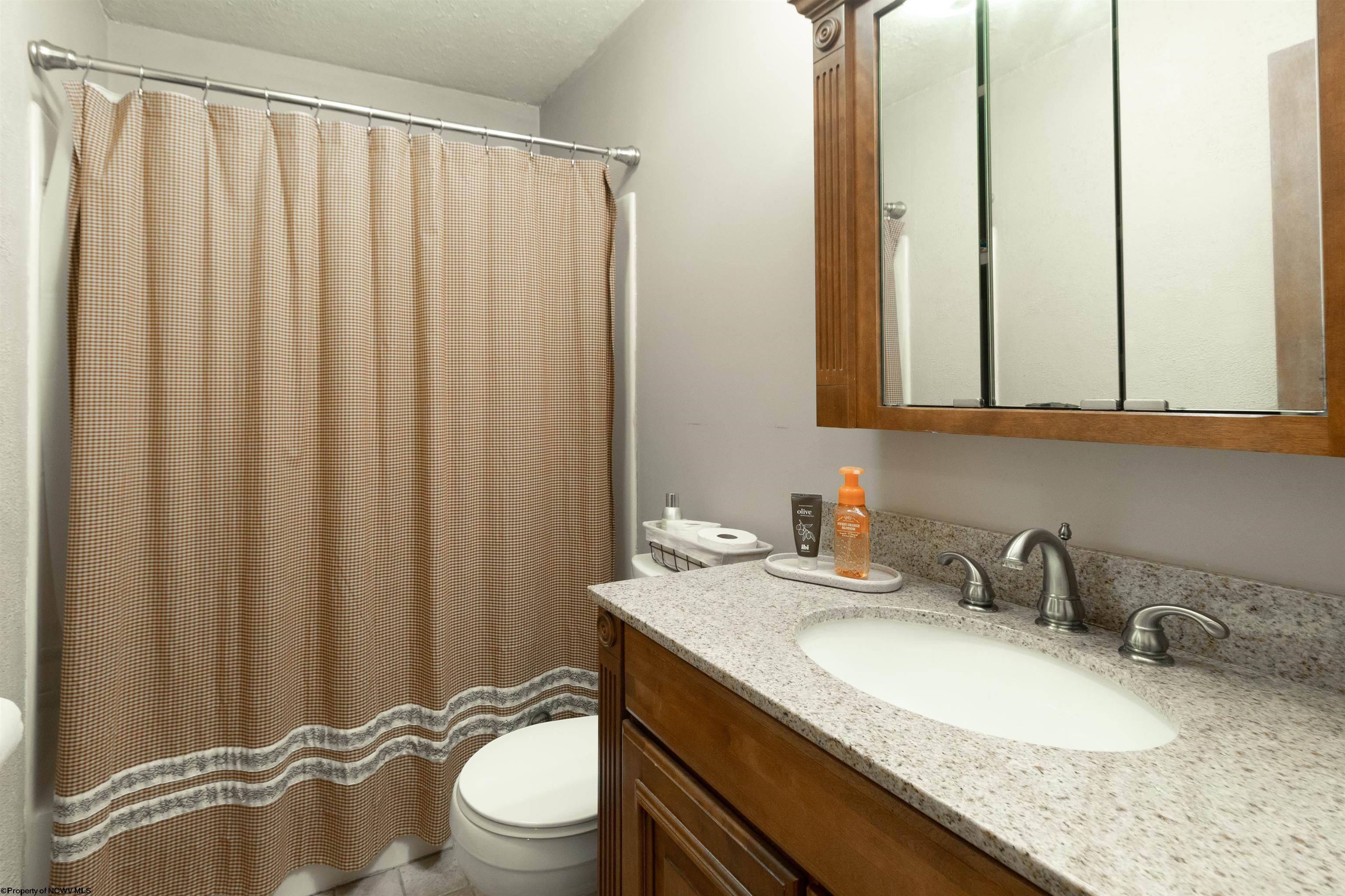 186 Grn Acrs Road Clarksburg, WV 26301 - Photo 11 of 20 Gallery Image 11