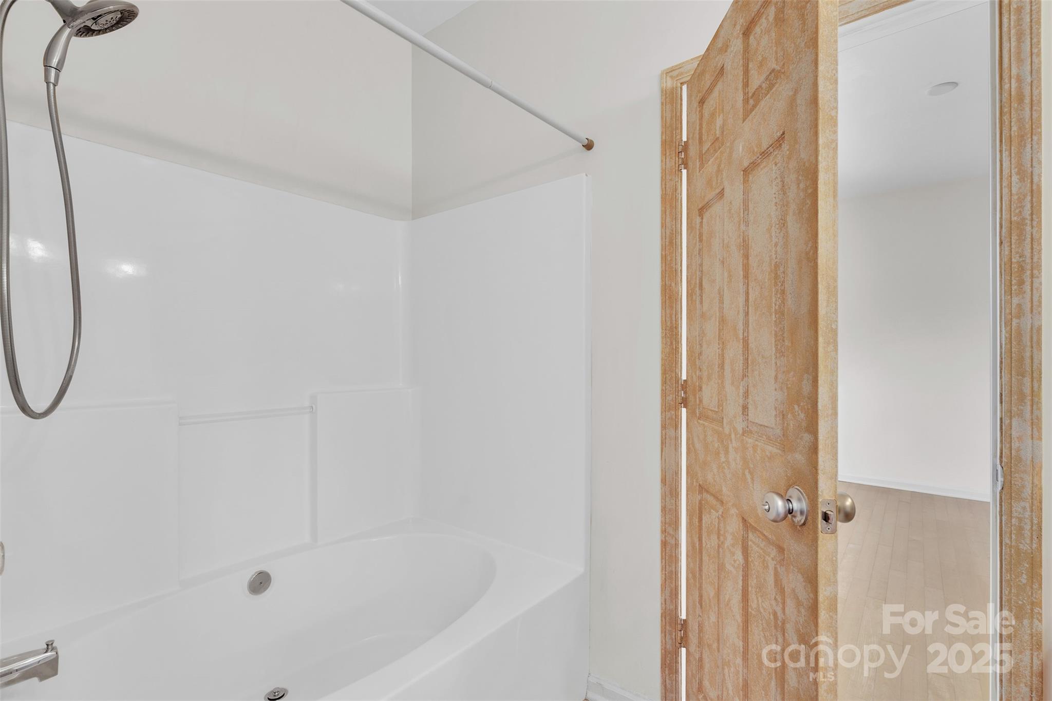 649 Raphael Place Charlotte, NC 28205 - Photo 21 of 47 a bathroom with a shower