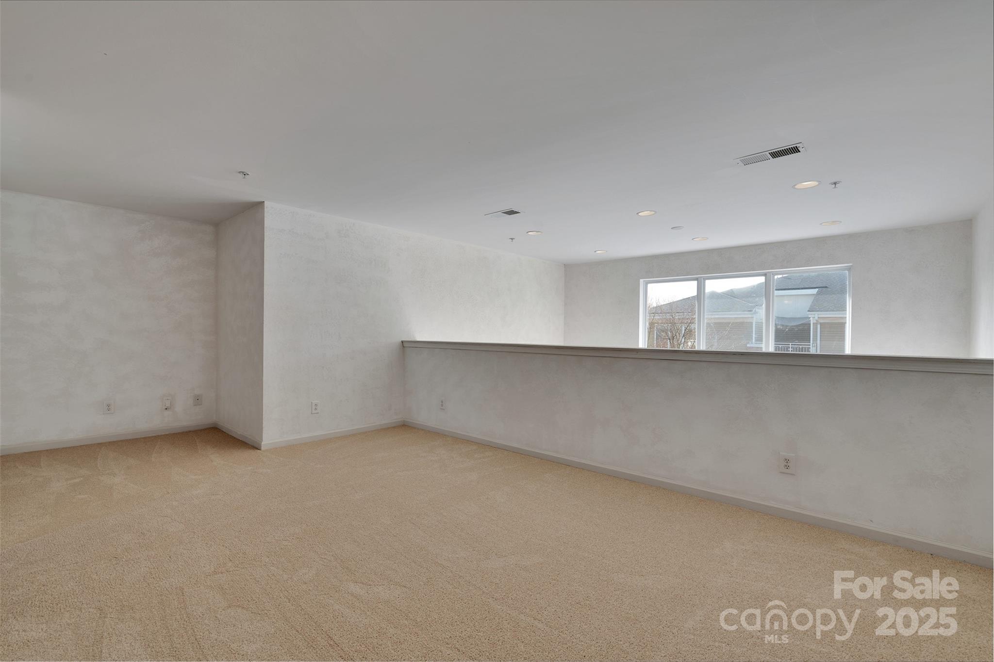 649 Raphael Place Charlotte, NC 28205 - Photo 26 of 47 a view of an empty room