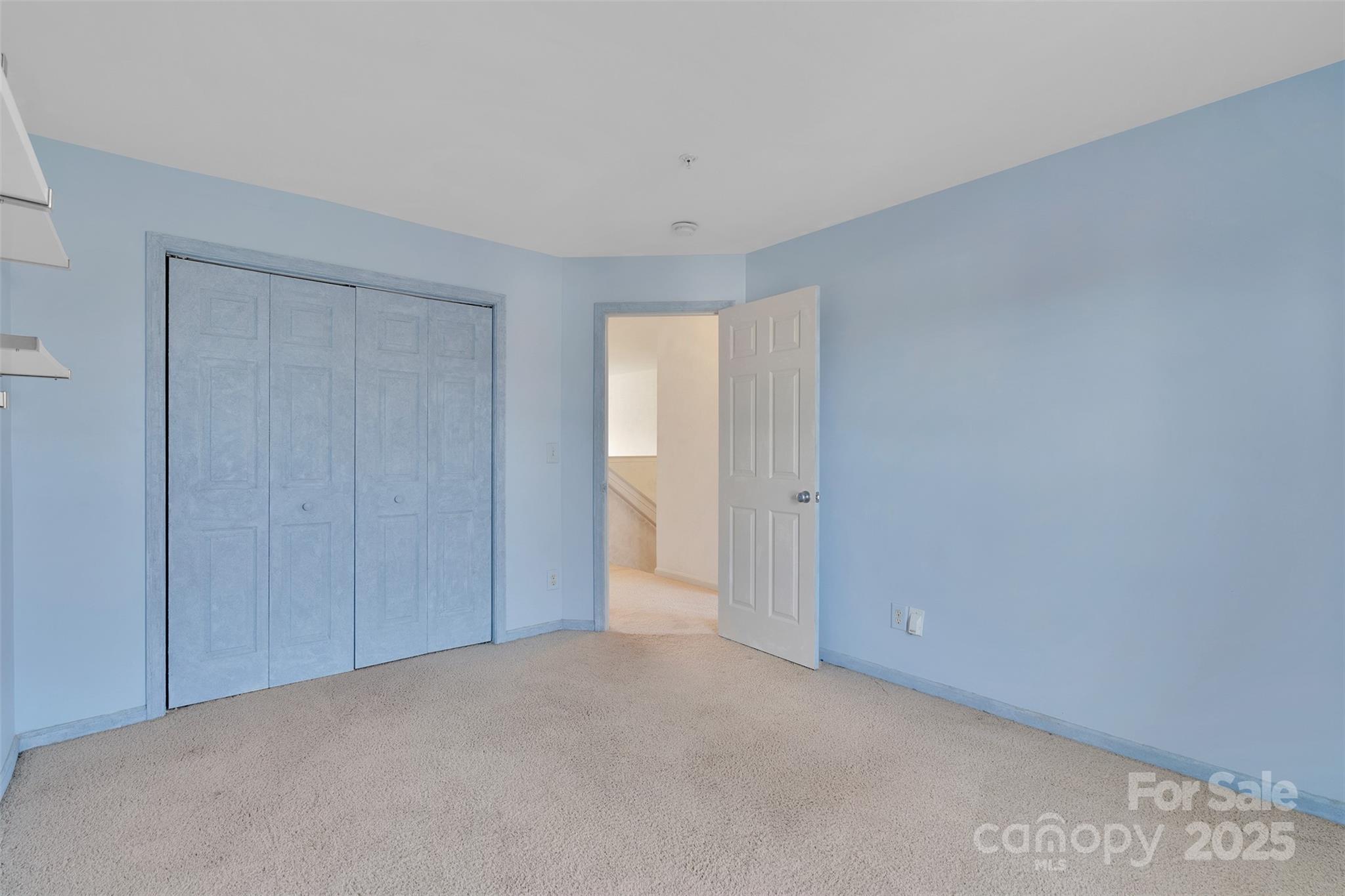 649 Raphael Place Charlotte, NC 28205 - Photo 29 of 47 a view of an empty room and closet area