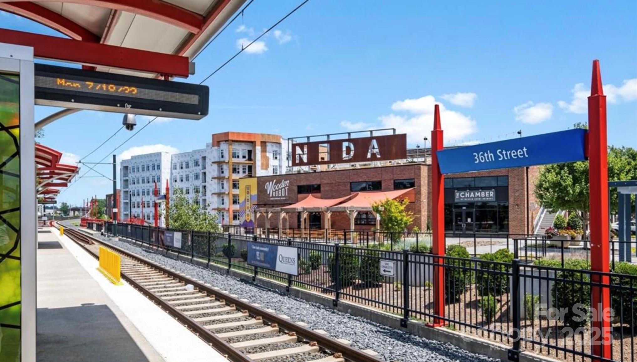 649 Raphael Place Charlotte, NC 28205 - Photo 40 of 47 a view of water fountain in the balcony