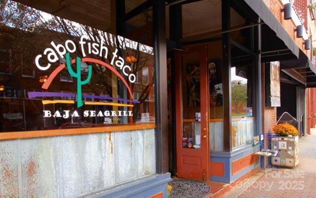 649 Raphael Place Charlotte, NC 28205 - Photo 45 of 47 a view of a street with sitting area