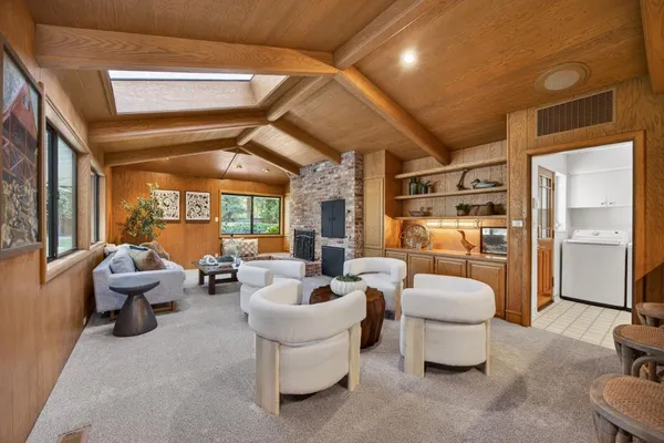 $1,799,000 | 101 West Gibson Road, Woodland, CA 95695
