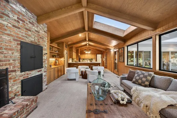 $1,799,000 | 101 West Gibson Road, Woodland, CA 95695