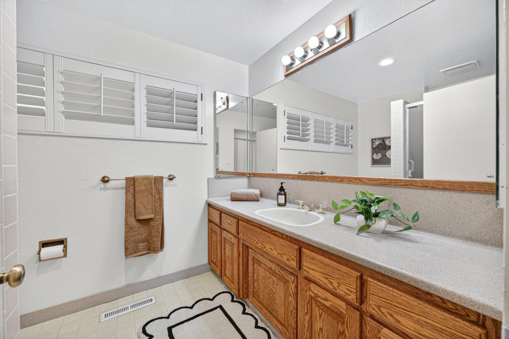 101 West Gibson Road Woodland, CA 95695 - Photo 70 of 99