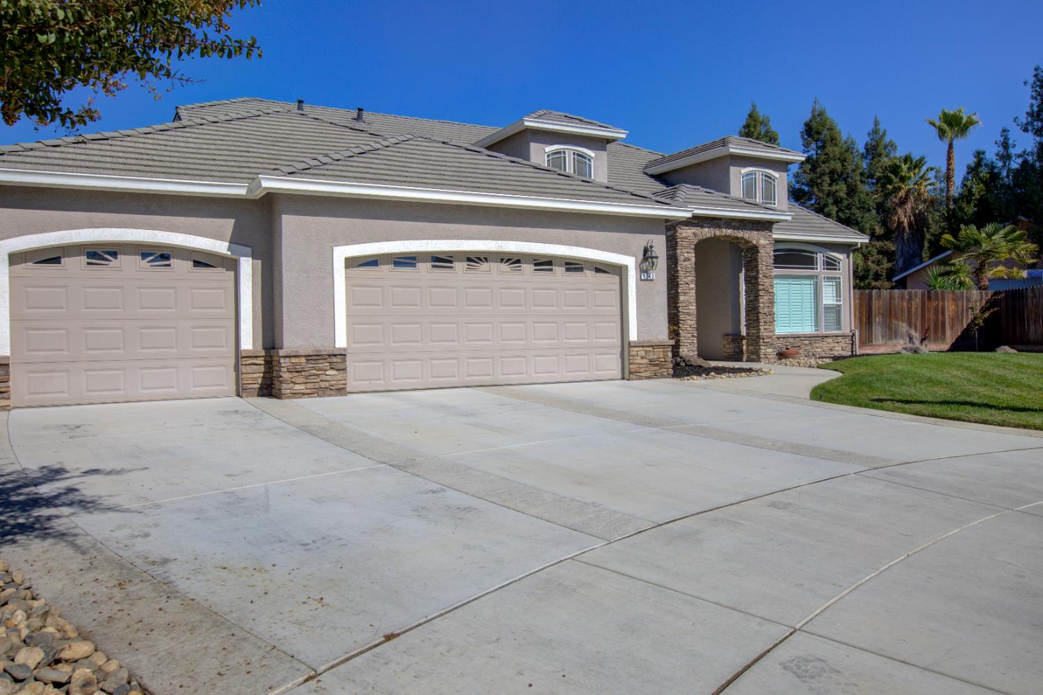 1943 Alex Way Turlock, CA 95382 - Photo 5 of 79