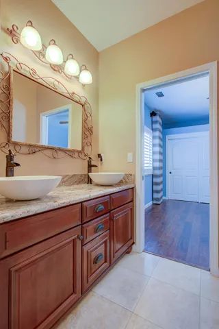 $899,950 | 1943 Alex Way, Turlock, CA 95382