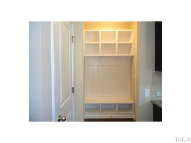 813 Wickham Ridge Road Apex, NC 27539 - Photo 15 of 25 Built-in Mud Room!