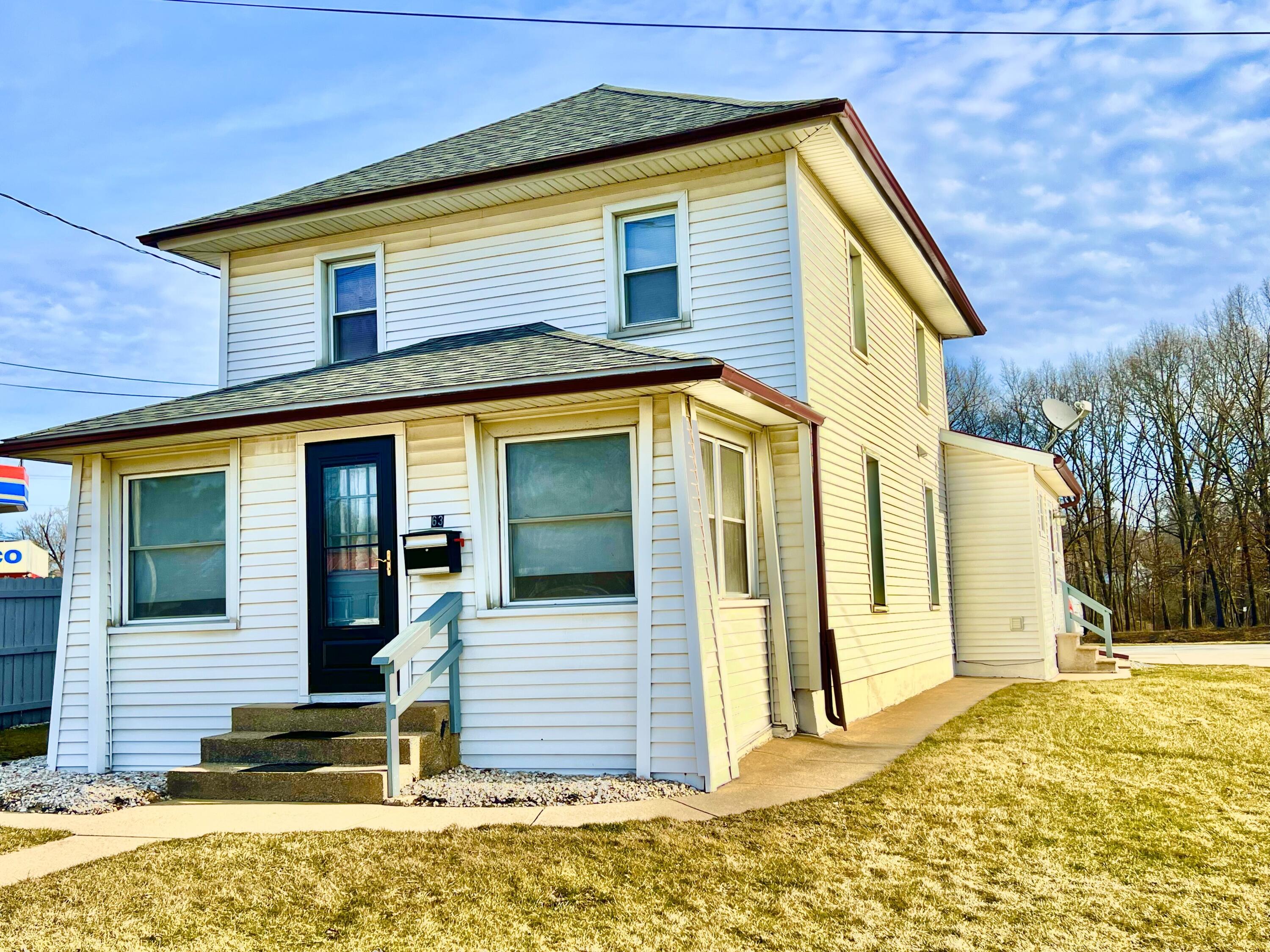 63 West Carleton Road Hillsdale, MI 49242 - Photo 3 of 42 FullSizeRender(36)