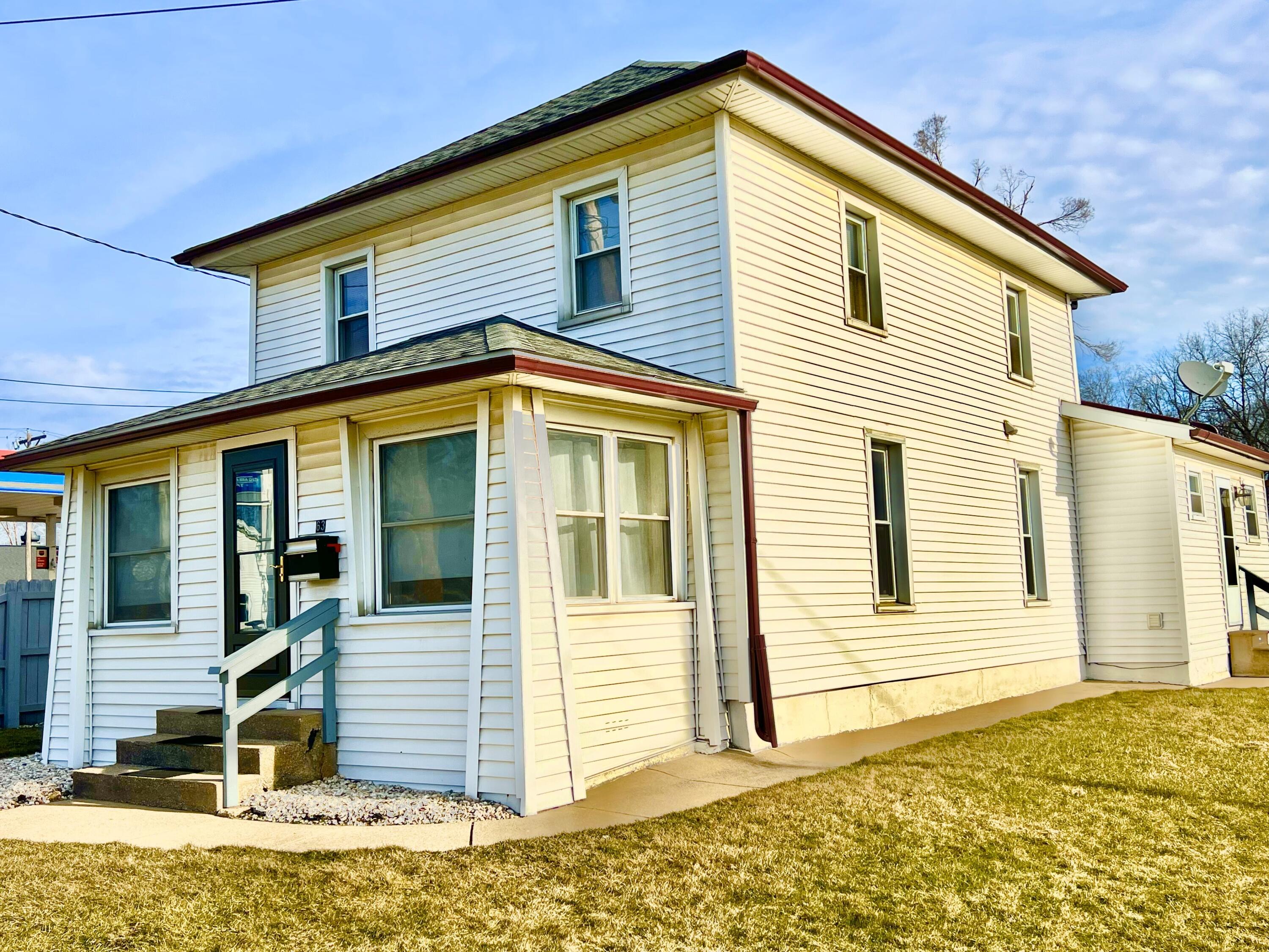 63 West Carleton Road Hillsdale, MI 49242 - Photo 4 of 42 FullSizeRender(39)
