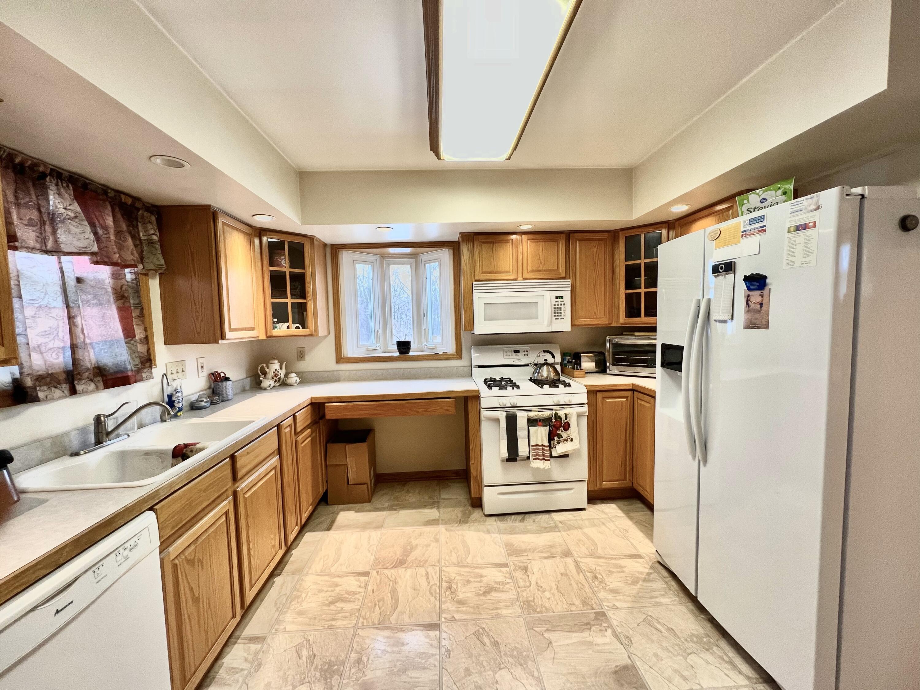 63 West Carleton Road Hillsdale, MI 49242 - Photo 10 of 42 FullSizeRender(23)