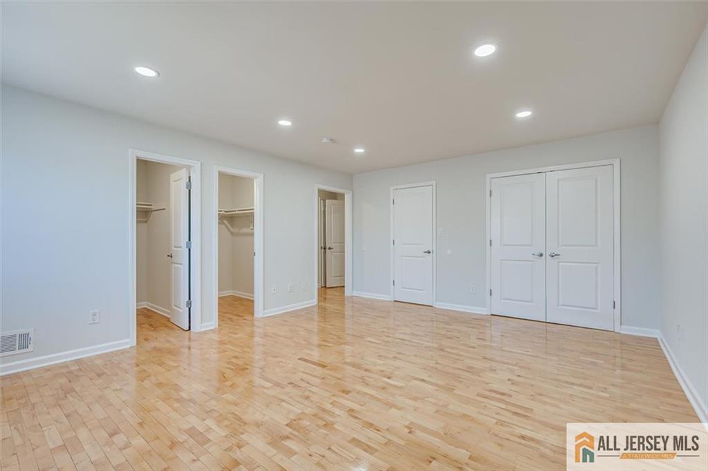 3406 Hana Road Edison, NJ 08817 - Photo 30 of 61