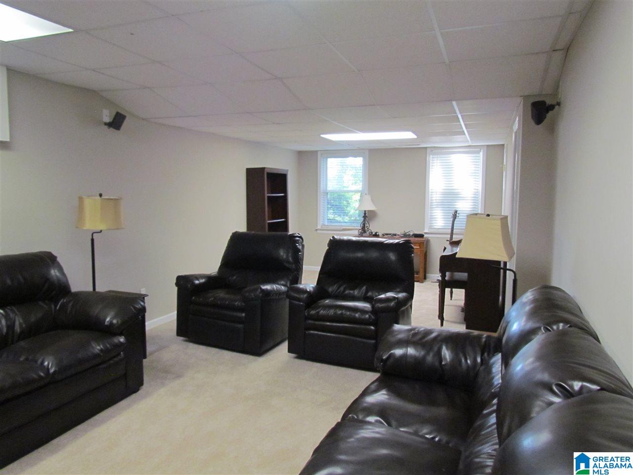 495 Raspberry Road Birmingham, AL 35244 - Photo 33 of 36