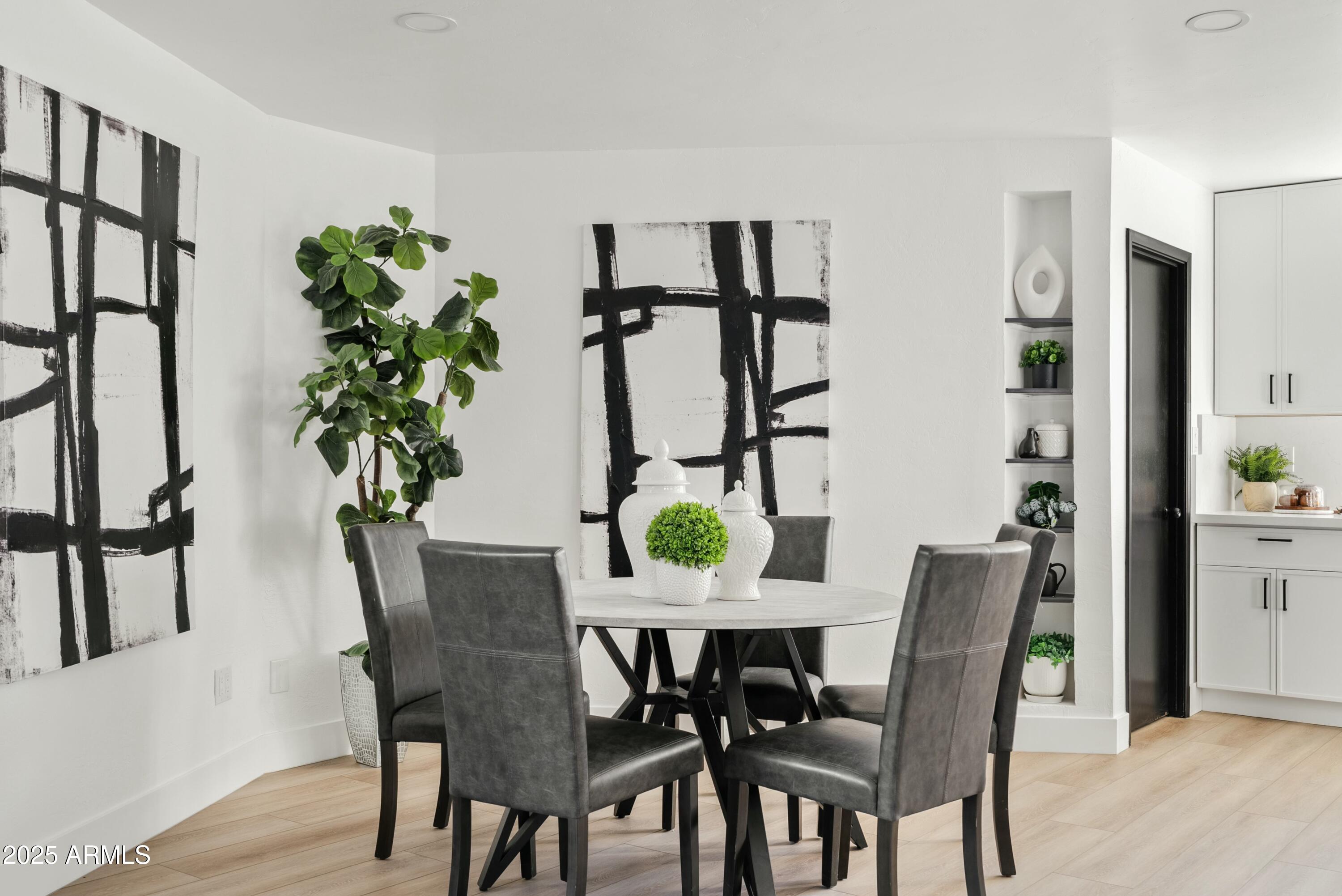 1302 West Golden Lane Phoenix, AZ 85021 - Photo 14 of 46 tempImageZDxRQC