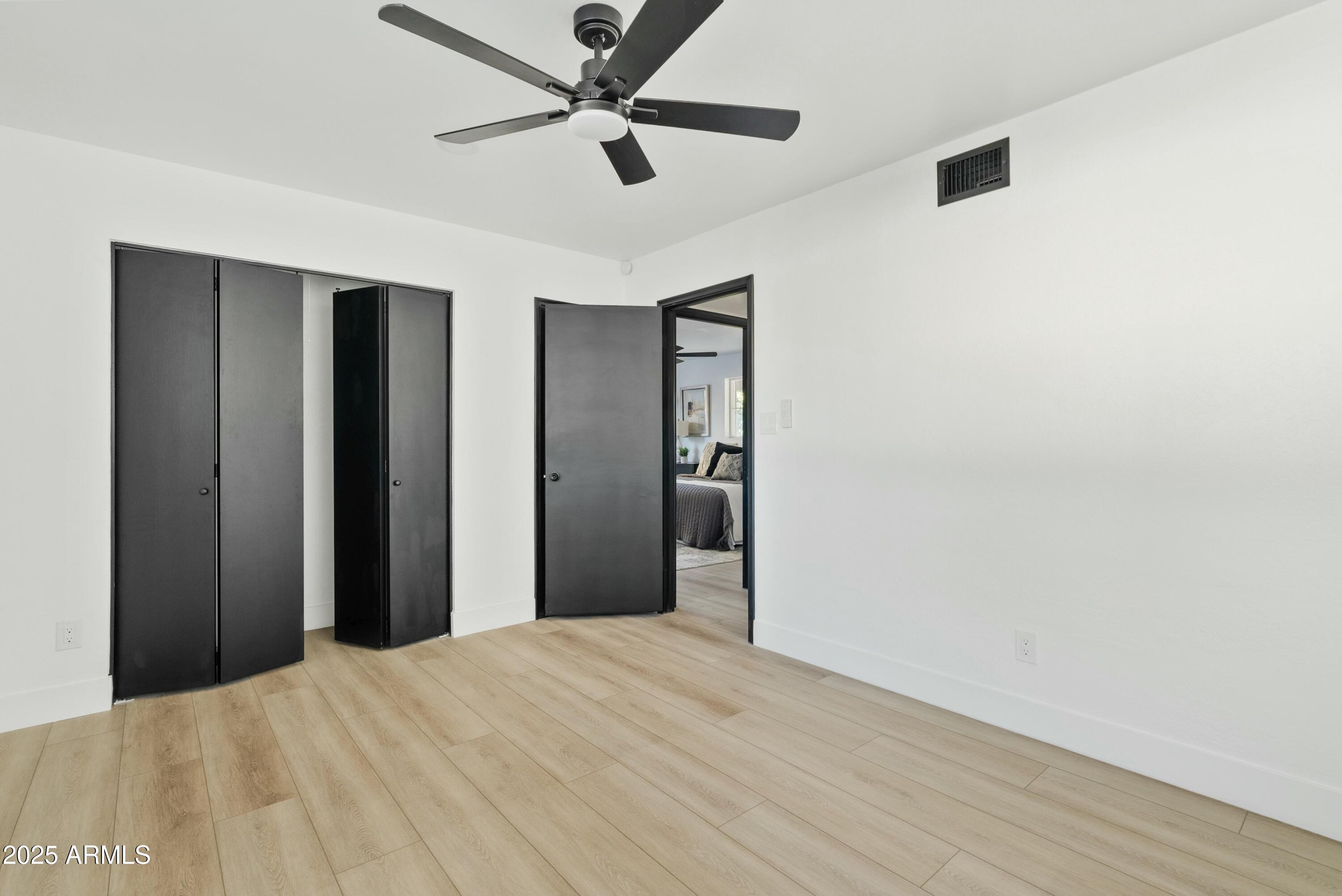 1302 West Golden Lane Phoenix, AZ 85021 - Photo 20 of 46 tempImaget7VEot