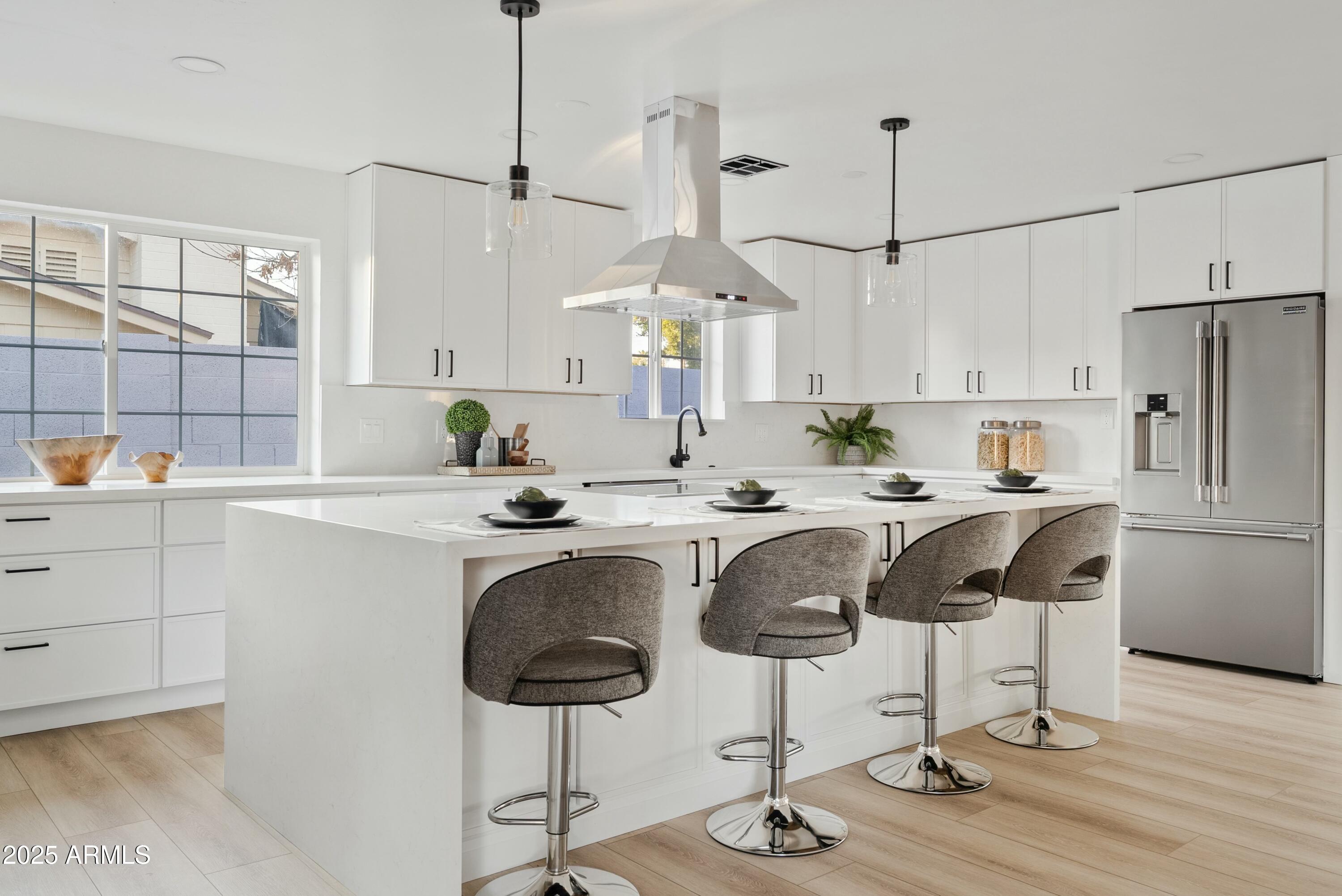 1302 West Golden Lane Phoenix, AZ 85021 - Photo 5 of 46 tempImagek2e5qz