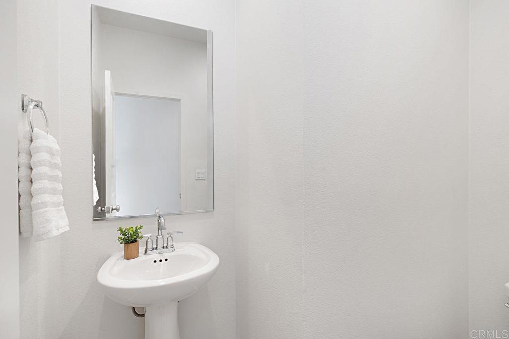 313 Brookside Way Santee, CA 92071 - Photo 20 of 41 Powder Bath Main level