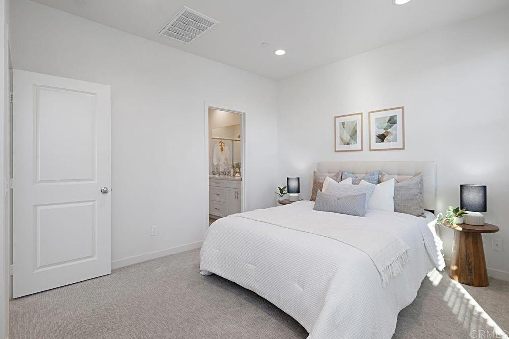 313 Brookside Way Santee, CA 92071 - Photo 24 of 41 Primary Bedroom