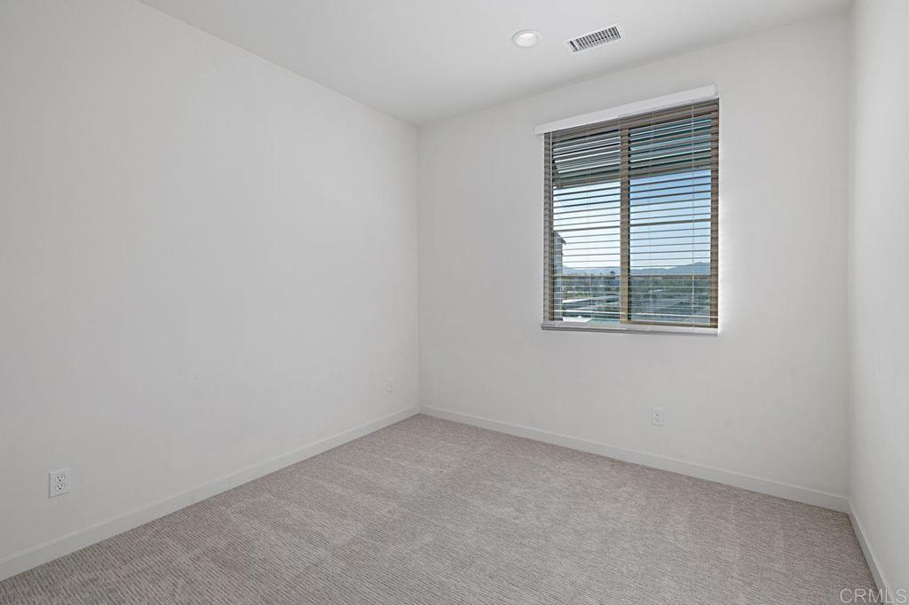 313 Brookside Way Santee, CA 92071 - Photo 27 of 41 Secondary Bedroom - 3rd floor